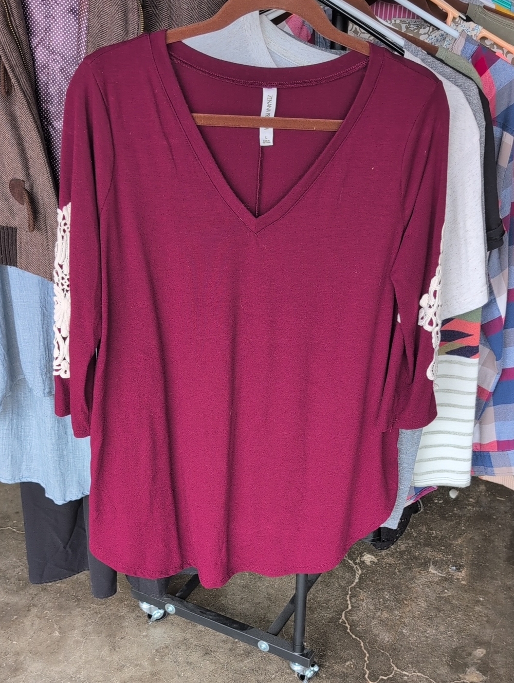 Women's V-Neck With Embroidered Sleeve Top - Burgundy